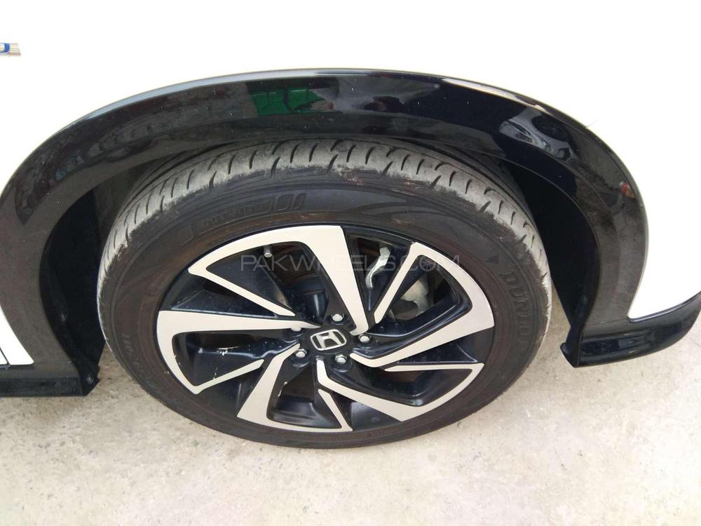 Honda Vezel 2017 for Sale in Lahore Honda Vezel 2017 for Sale in Lahore Image-4