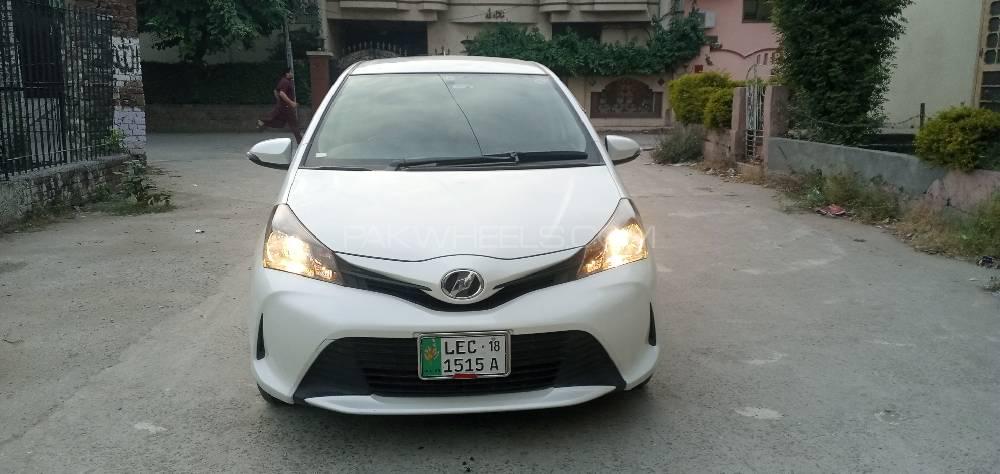 Toyota Vitz 2015 for Sale in Gujranwala Image-1