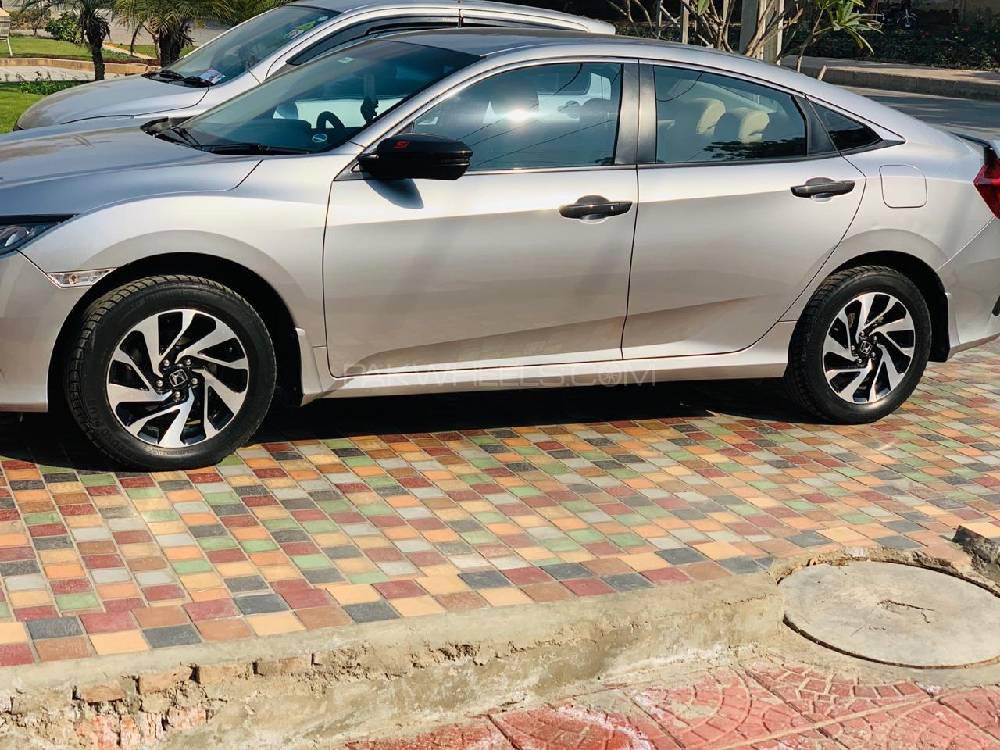 Honda Civic 2016 for Sale in Multan Honda Civic 2016 for Sale in Multan Image-5