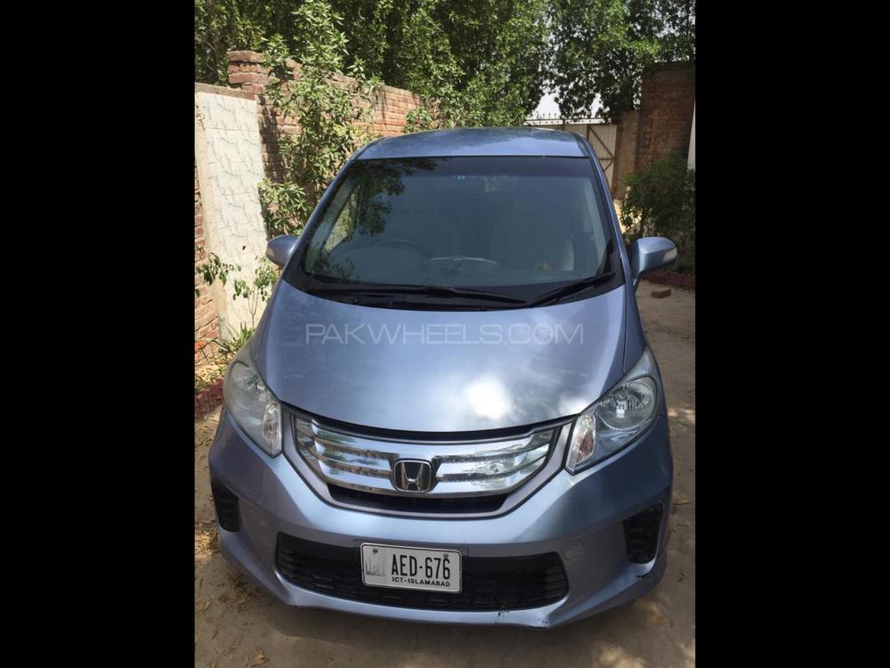 Honda Freed 2012 for Sale in Faisalabad Image-1