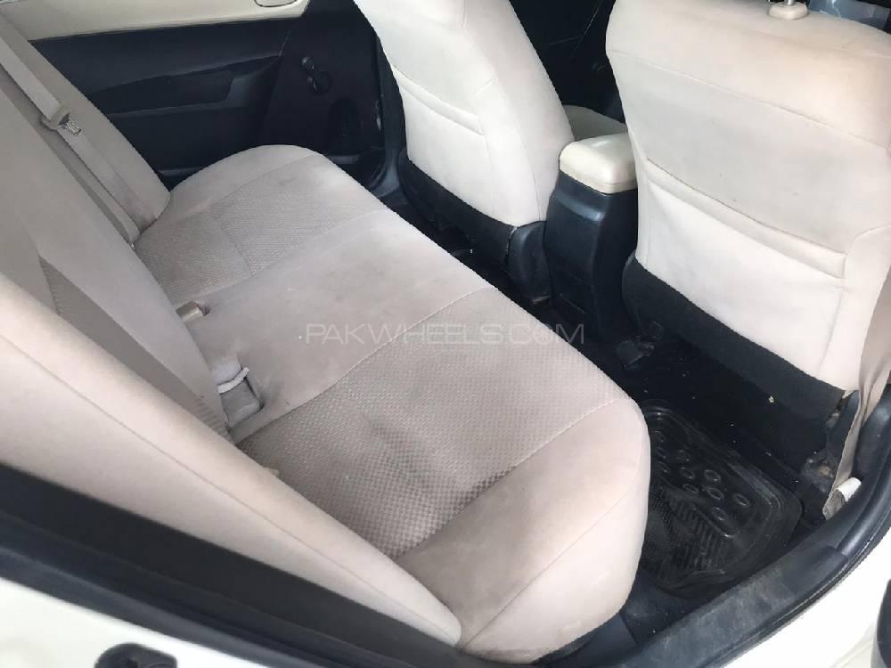 Toyota Corolla 2015 for Sale in Lahore Toyota Corolla 2015 for Sale in Lahore Image-6