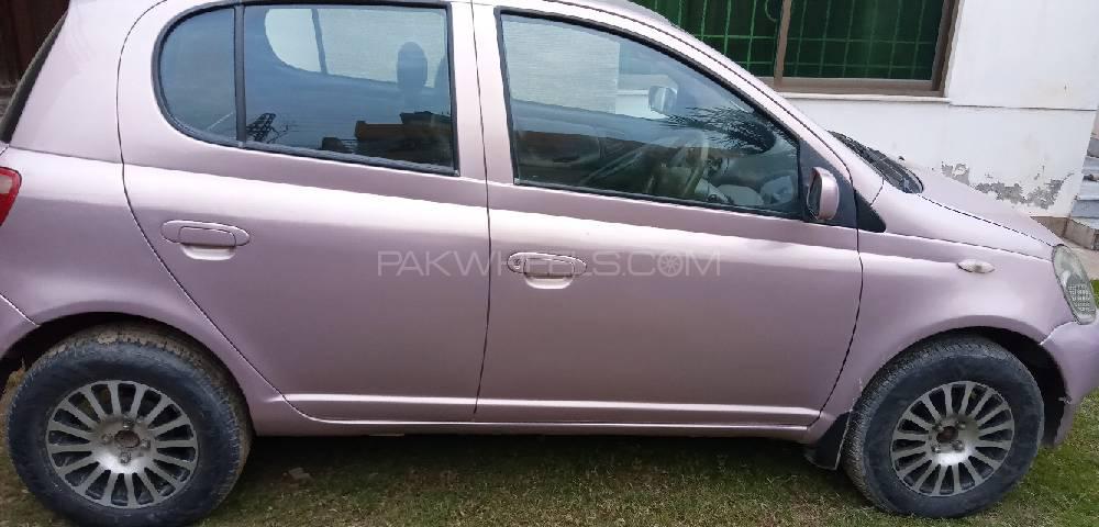 Toyota Vitz 2000 for Sale in Faisalabad Image-1