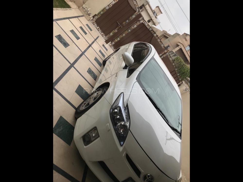 Toyota Prius 2011 for Sale in Lahore Toyota Prius 2011 for Sale in Lahore Image-4