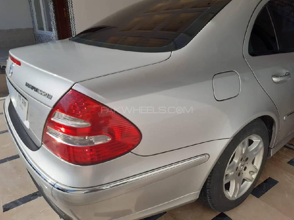 مرسڈیز بینز ای کلاس 2004 for Sale in نوشہرہ کینٹ مرسڈیز بینز ای کلاس 2004 for Sale in نوشہرہ کینٹ Image-4