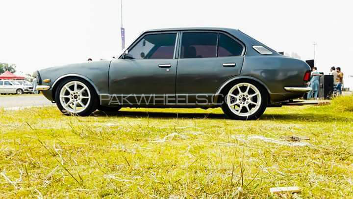 Toyota Corolla - 1974  Toyota Corolla - 1974  Image-3