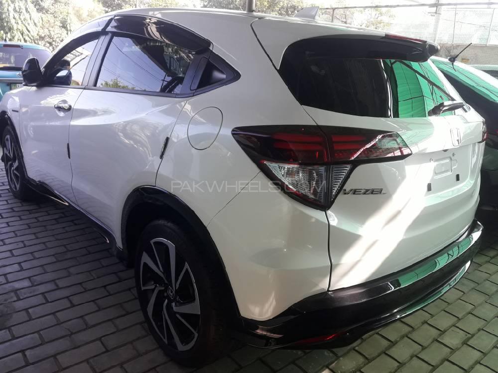Honda Vezel 2017 for Sale in Lahore Honda Vezel 2017 for Sale in Lahore Image-10