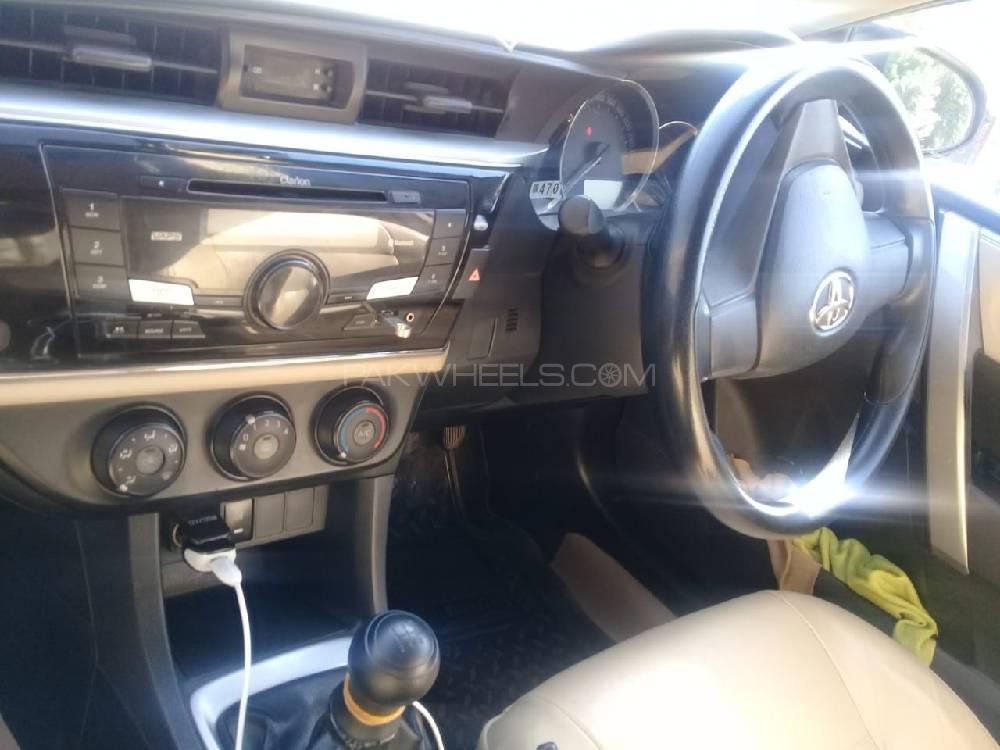 Toyota Corolla 2015 for Sale in Bahawalpur Toyota Corolla 2015 for Sale in Bahawalpur Image-5