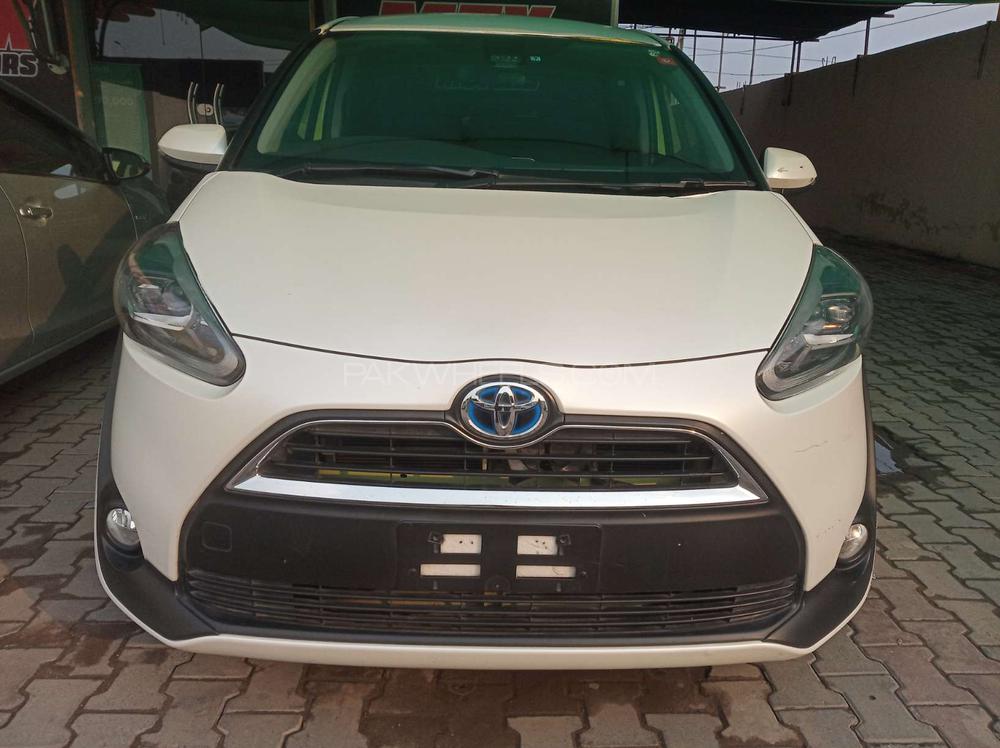 Toyota Sienta 2015 for Sale in Gujranwala Image-1