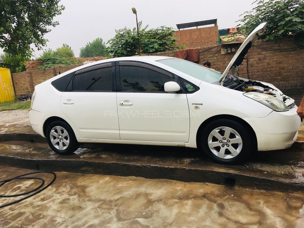 Toyota Prius 2008 for Sale in Peshawar Toyota Prius 2008 for Sale in Peshawar Image-3