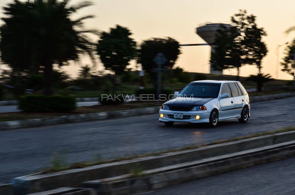Suzuki Cultus - 2010  Suzuki Cultus - 2010  Image-6