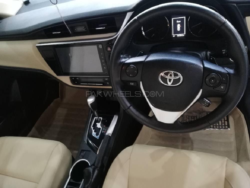 Toyota Corolla 2018 for Sale in Multan Toyota Corolla 2018 for Sale in Multan Image-12