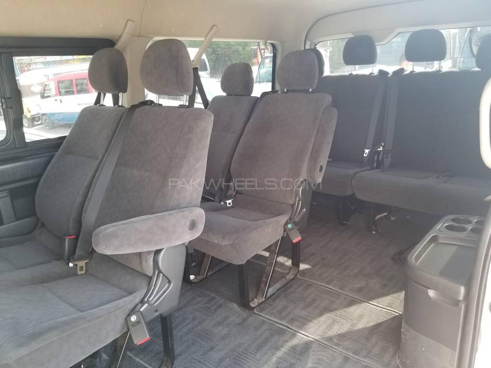 Toyota Hiace 2014 for Sale in Karachi Toyota Hiace 2014 for Sale in Karachi Image-9