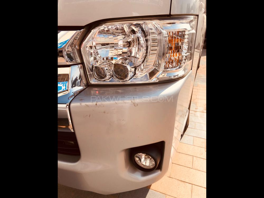 Toyota Hiace 2014 for Sale in Karachi Toyota Hiace 2014 for Sale in Karachi Image-2