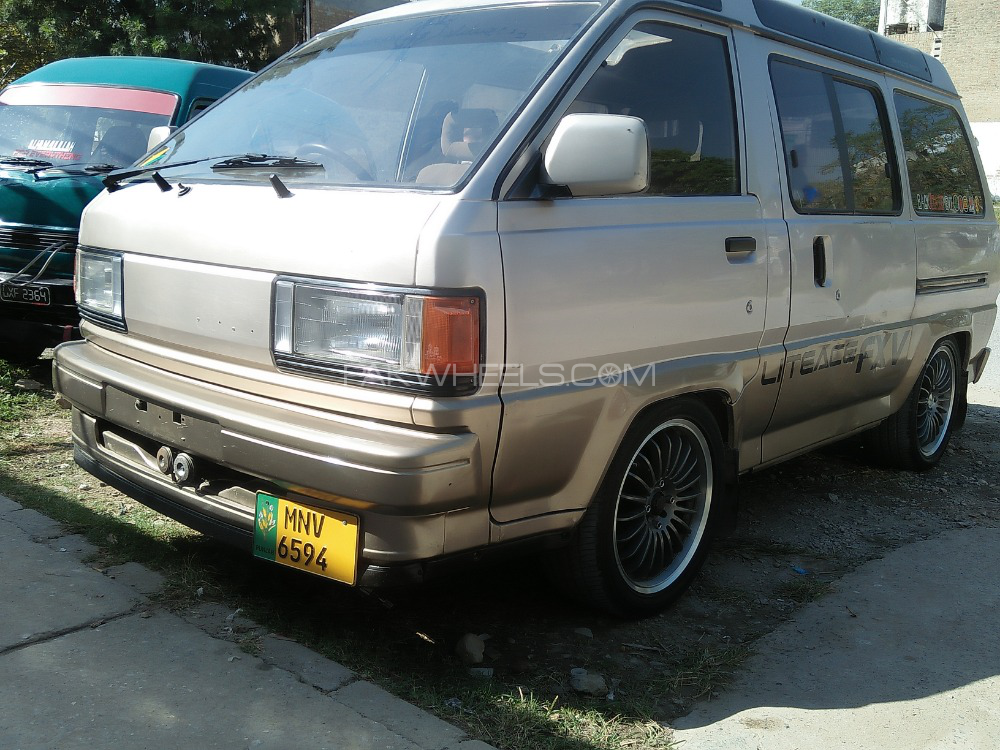 Toyota lite ace 1989