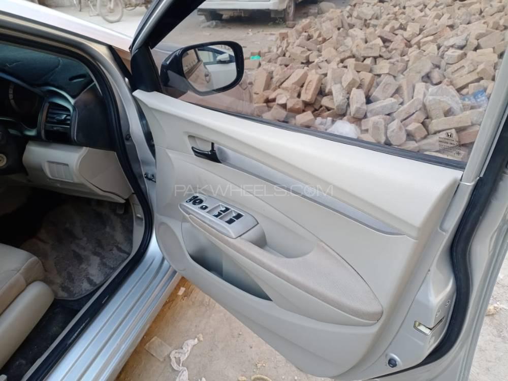 Honda City 2014 for Sale in D.G.Khan Honda City 2014 for Sale in D.G.Khan Image-9