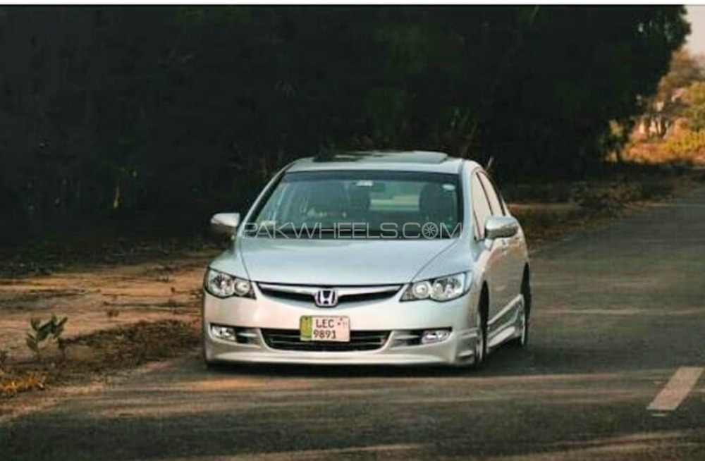 Honda Civic - 2011  Honda Civic - 2011  Image-4