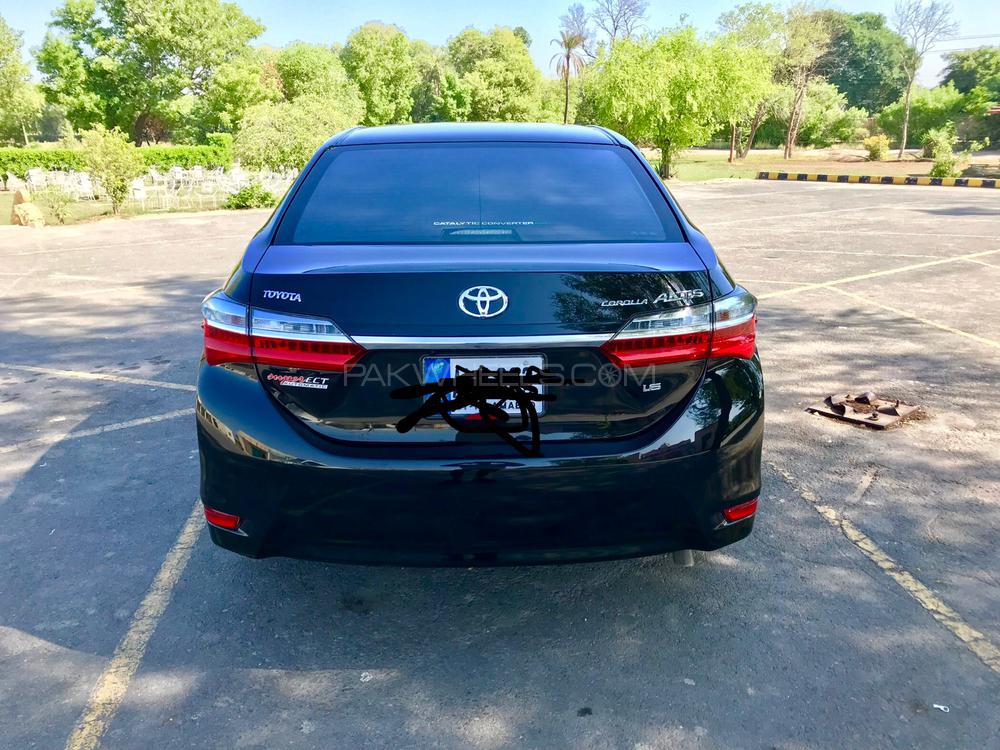 Toyota Corolla 2018 for Sale in Multan Toyota Corolla 2018 for Sale in Multan Image-6