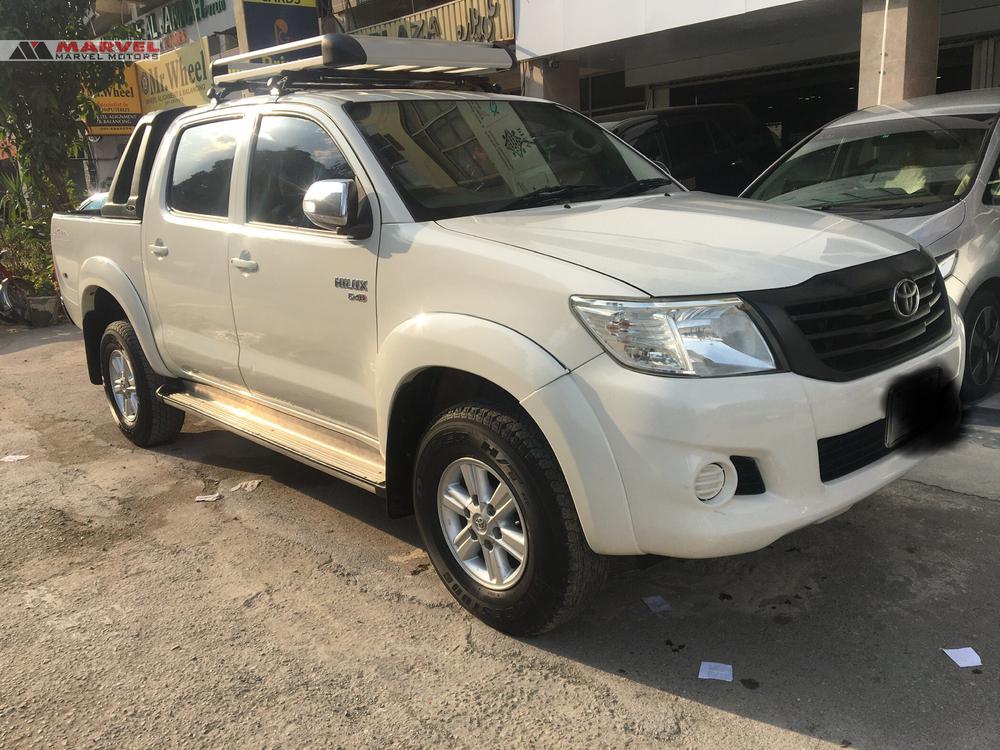 Toyota Hilux 2013 for Sale in Islamabad Toyota Hilux 2013 for Sale in Islamabad Image-3