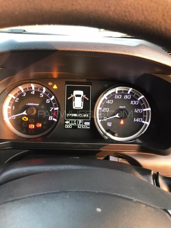 Daihatsu Move 2015 for Sale in Peshawar Daihatsu Move 2015 for Sale in Peshawar Image-2