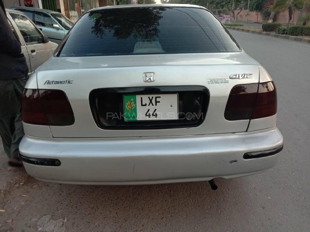 Honda Civic 1998 for Sale in Peshawar Honda Civic 1998 for Sale in Peshawar Image-4