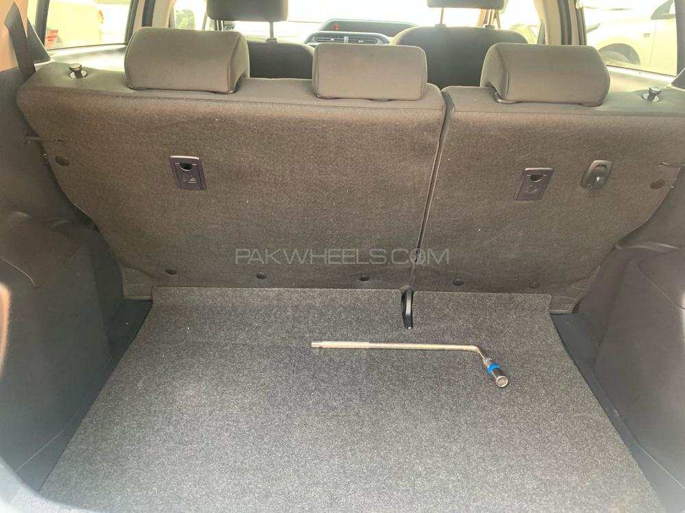 Toyota Aqua 2016 for Sale in Gujranwala Toyota Aqua 2016 for Sale in Gujranwala Image-3