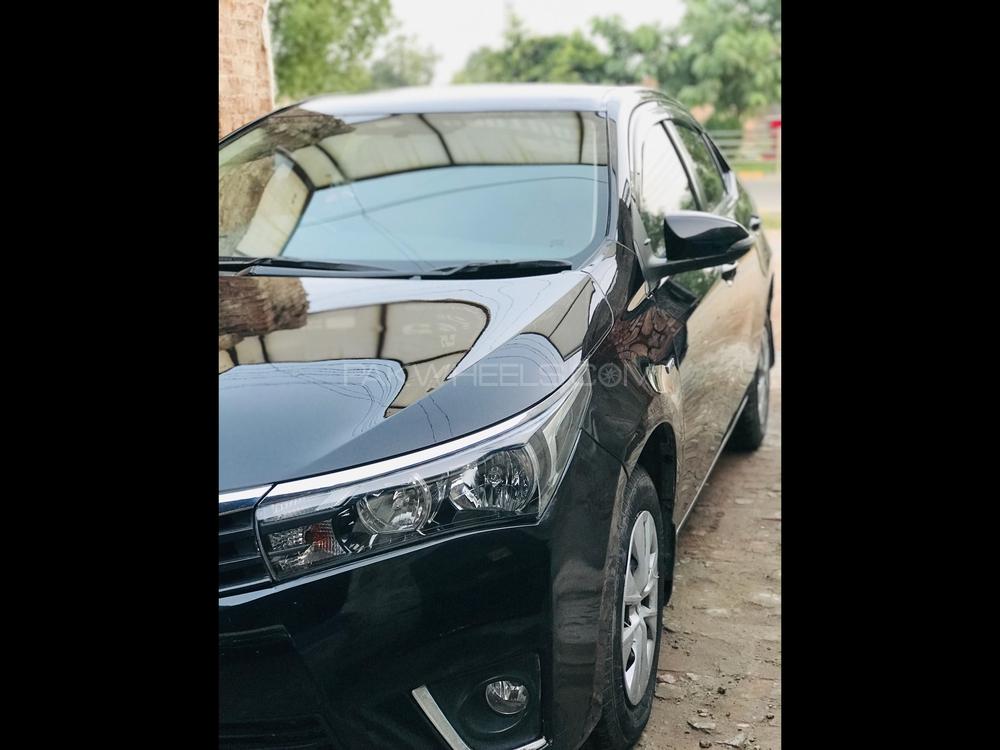 Toyota Corolla 2015 for Sale in Lahore Toyota Corolla 2015 for Sale in Lahore Image-4