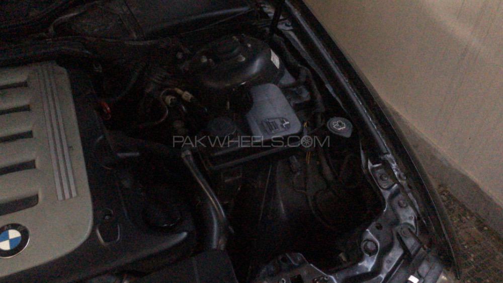 BMW 7 Series 2005 for Sale in Rawalpindi BMW 7 Series 2005 for Sale in Rawalpindi Image-12