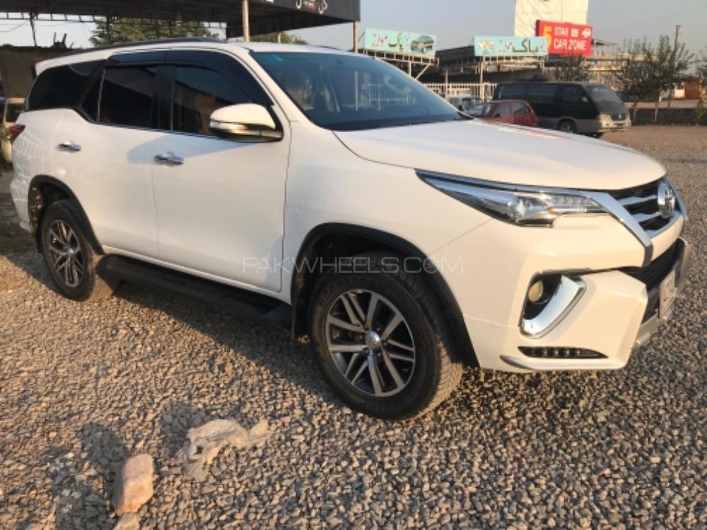 Toyota Fortuner 2017 for Sale in Peshawar Image-1