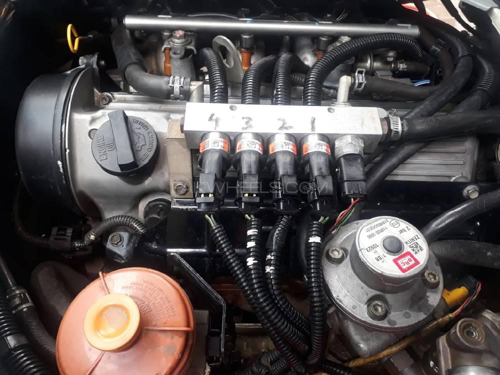 Suzuki APV 2012 for Sale in Gujranwala Suzuki APV 2012 for Sale in Gujranwala Image-6