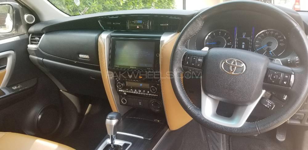 Toyota Fortuner 2017 for Sale in Lahore Toyota Fortuner 2017 for Sale in Lahore Image-8