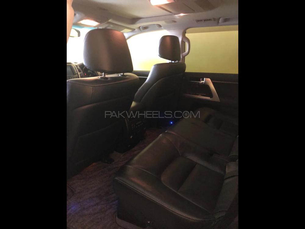 Toyota Land Cruiser 2013 for Sale in Lahore Toyota Land Cruiser 2013 for Sale in Lahore Image-11