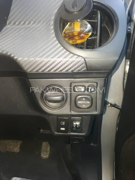 Toyota Corolla Fielder 2014 for Sale in Peshawar Toyota Corolla Fielder 2014 for Sale in Peshawar Image-9