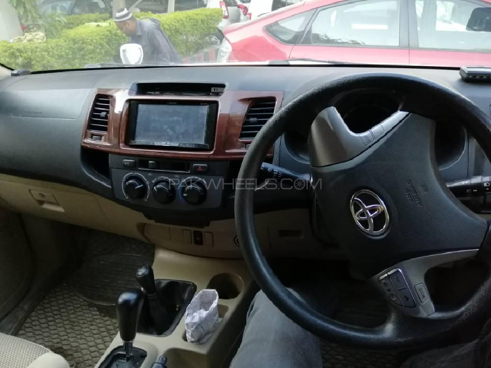 ٹویوٹا ہائیلکس 2016 for Sale in اسلام آباد ٹویوٹا ہائیلکس 2016 for Sale in اسلام آباد Image-7