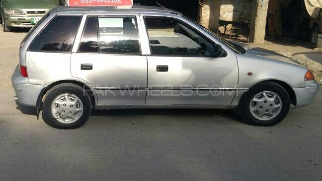 Suzuki Cultus 2001 for Sale in Attock Suzuki Cultus 2001 for Sale in Attock Image-2