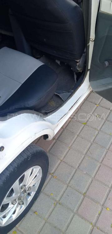 Suzuki Mehran 2015 for Sale in Lahore Suzuki Mehran 2015 for Sale in Lahore Image-12