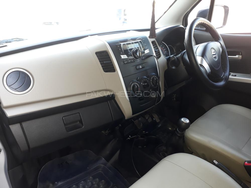 سوزوکی ویگن آر 2017 for Sale in پشاور سوزوکی ویگن آر 2017 for Sale in پشاور Image-6
