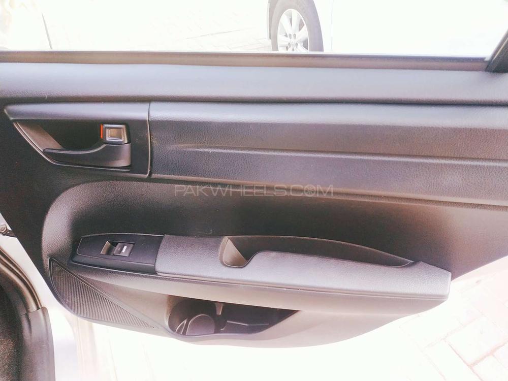 Toyota Corolla Fielder 2017 for Sale in Islamabad Toyota Corolla Fielder 2017 for Sale in Islamabad Image-16