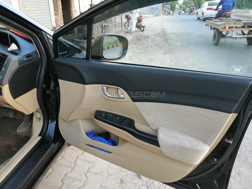 ہونڈا سوک 2014 for Sale in رحیم یار خان ہونڈا سوک 2014 for Sale in رحیم یار خان Image-9