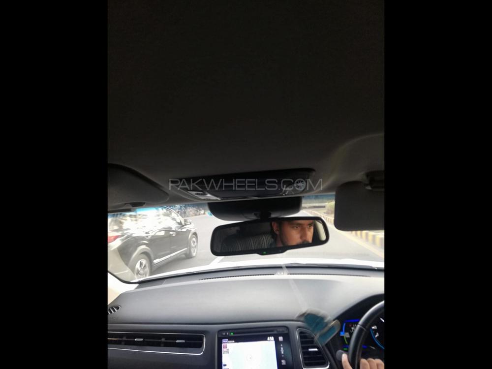 Honda Vezel 2015 for Sale in Islamabad Honda Vezel 2015 for Sale in Islamabad Image-5