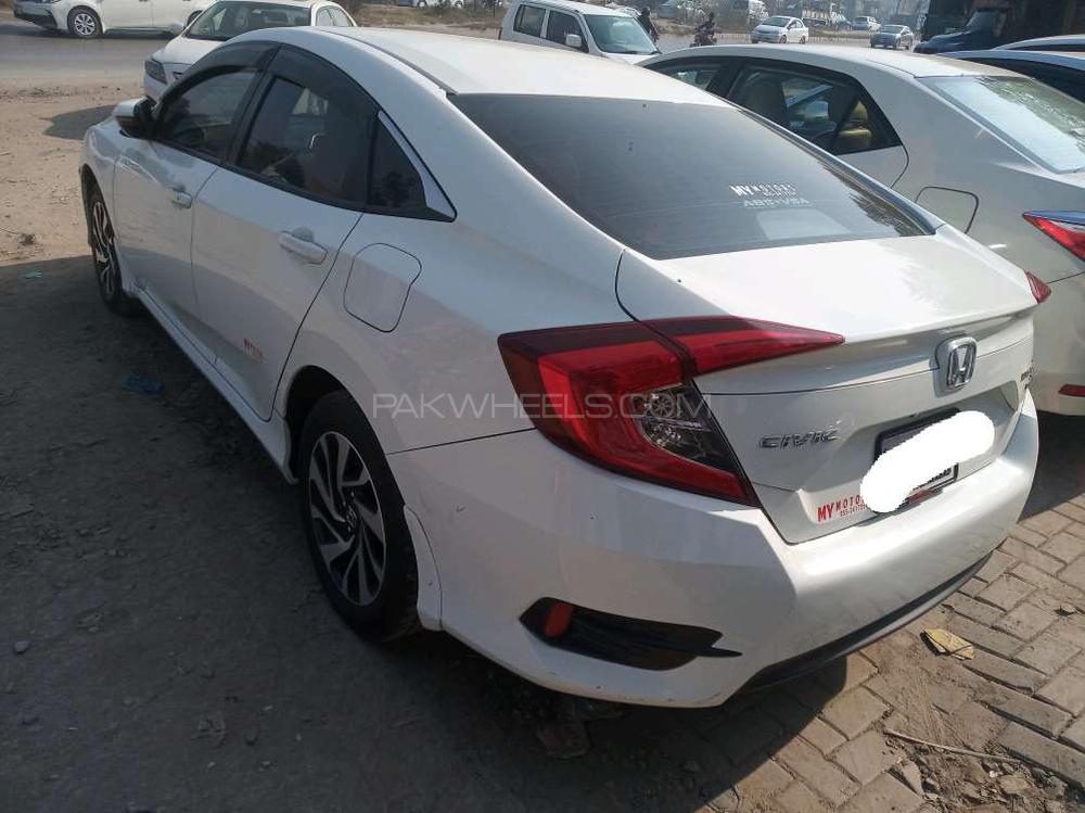 Honda Civic 2018 for Sale in Gujranwala Honda Civic 2018 for Sale in Gujranwala Image-4