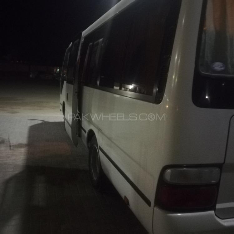 Toyota Coaster 2013 for Sale in Sukkur Image-1