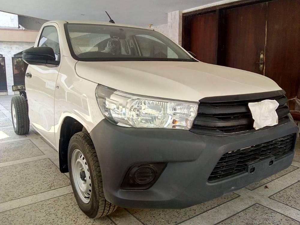 Toyota Hilux 2018 for Sale in Karachi Toyota Hilux 2018 for Sale in Karachi Image-2