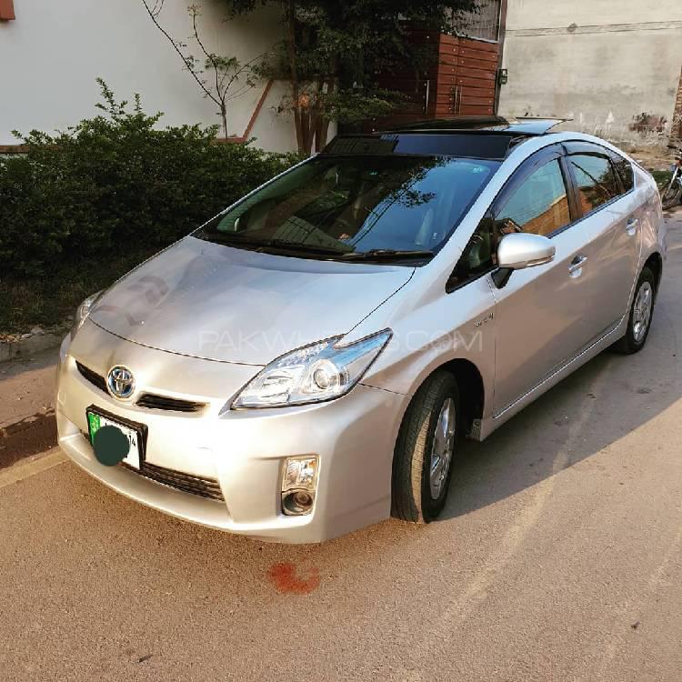 Toyota Prius 2010 for Sale in Faisalabad Toyota Prius 2010 for Sale in Faisalabad Image-5