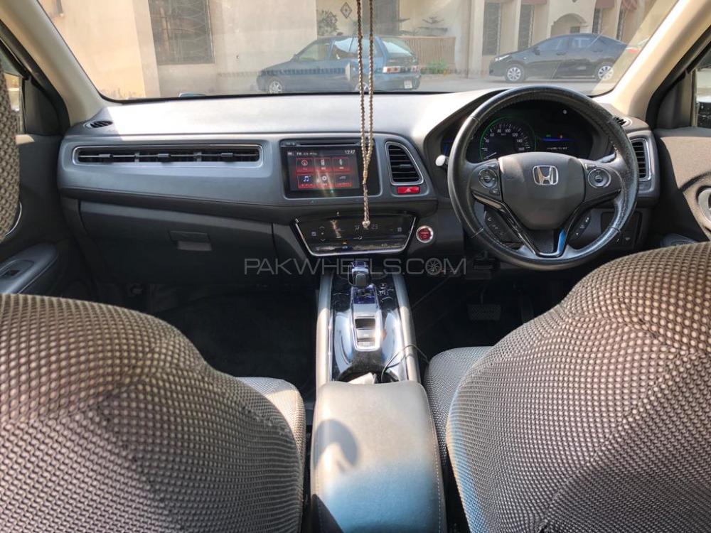 Honda Vezel 2014 for Sale in Islamabad Honda Vezel 2014 for Sale in Islamabad Image-8