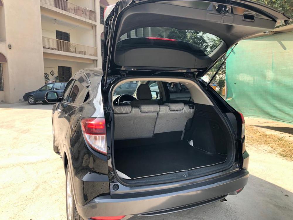 Honda Vezel 2014 for Sale in Islamabad Honda Vezel 2014 for Sale in Islamabad Image-11