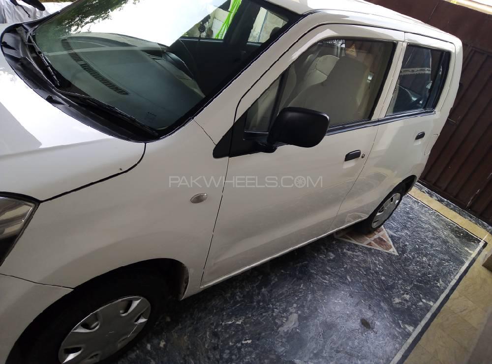 Suzuki Wagon R 2017 for Sale in Sialkot Suzuki Wagon R 2017 for Sale in Sialkot Image-3