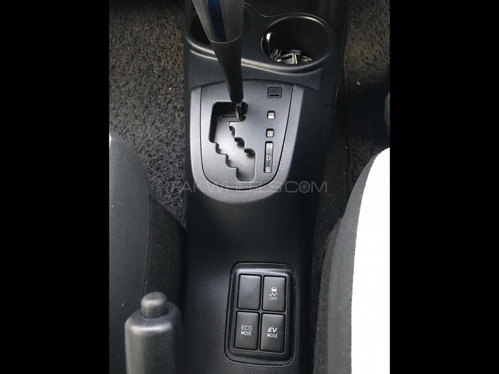 Toyota Aqua 2015 for Sale in Hyderabad Toyota Aqua 2015 for Sale in Hyderabad Image-6