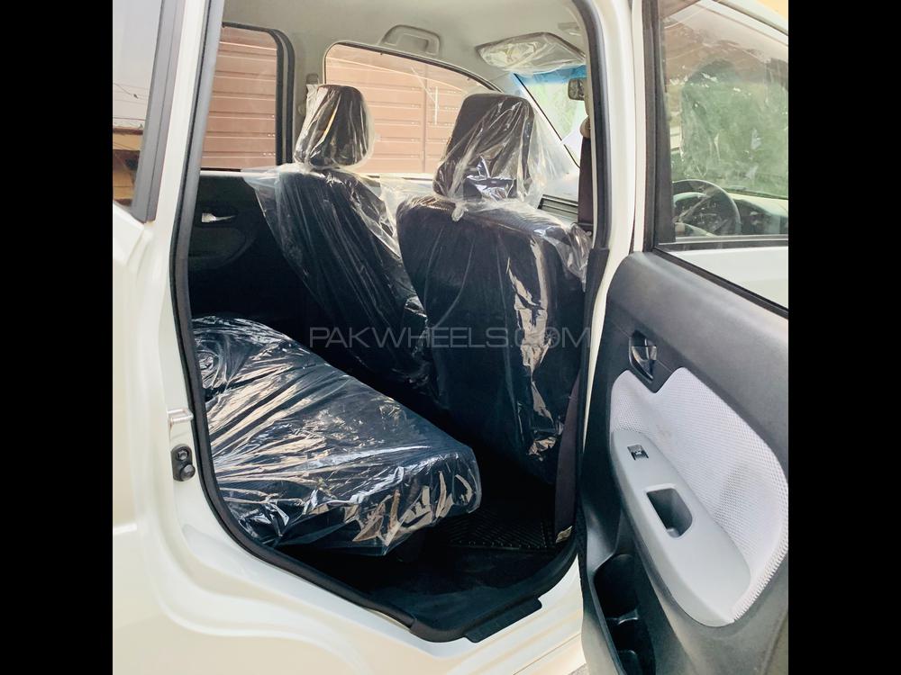 Daihatsu Move 2015 for Sale in Lahore Daihatsu Move 2015 for Sale in Lahore Image-9