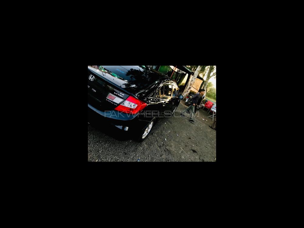 Honda Civic 2013 for Sale in Multan Honda Civic 2013 for Sale in Multan Image-4