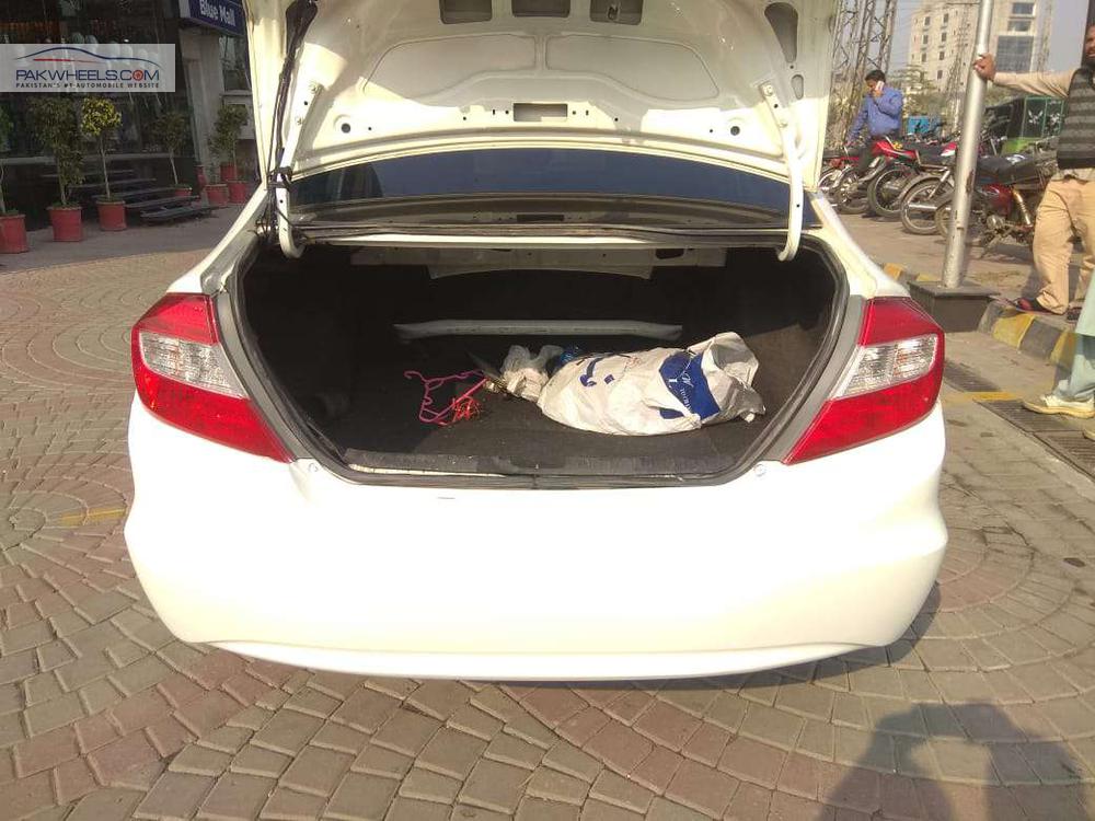Honda Civic 2014 for Sale in Lahore Honda Civic 2014 for Sale in Lahore Image-16